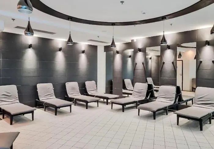 Hanza Tower 5 Stars *