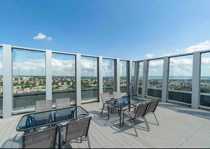 Hanza Tower 5 Stars Apartment *